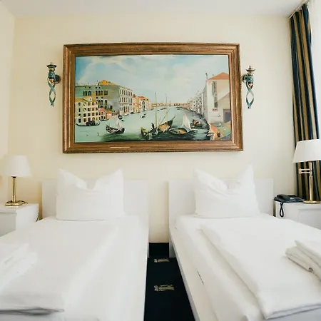 Hotel Altstadt St. Georg 3*