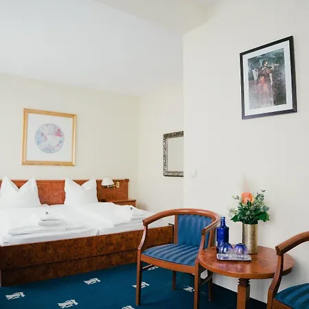 Altstadt St. Georg Hotel 3*